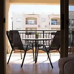 Sunshine Royal Seacrest- Prime Location With Pool Paphos