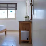 Sunshine Royal Seacrest- Prime Location With Pool Apartment Paphos