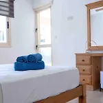 アパート Sunshine Royal Seacrest- Prime Location With Pool