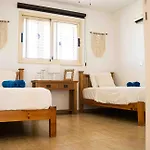 Sunshine Royal Seacrest- Prime Location With Pool Apartment