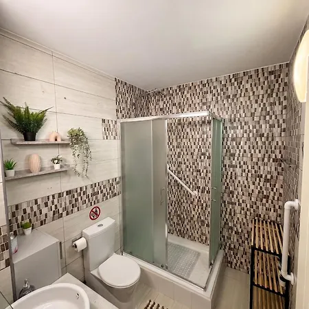 Sunshine Royal Seacrest- Prime Location With Pool Daire