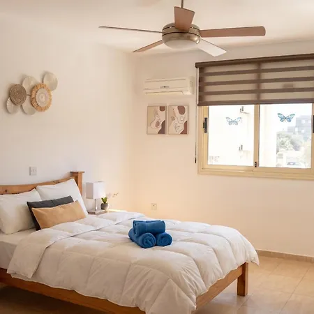Sunshine Royal Seacrest- Prime Location With Pool *