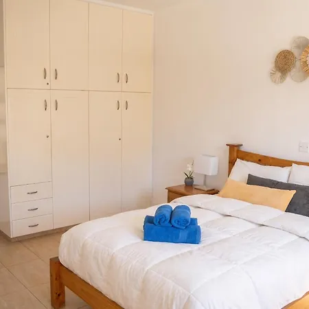 Daire Sunshine Royal Seacrest- Prime Location With Pool *