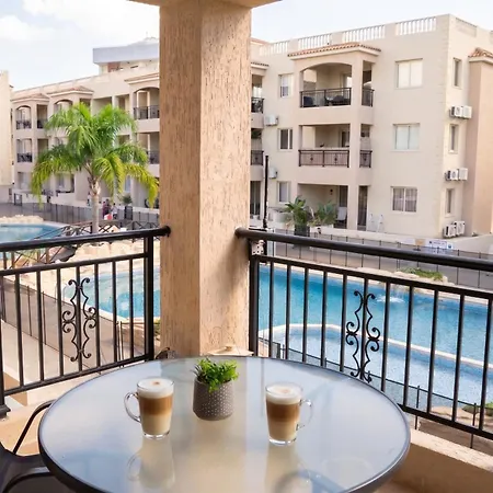 Sunshine Royal Seacrest- Prime Location With Pool Daire *